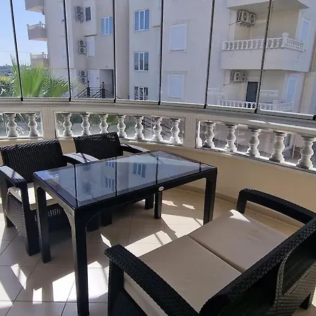 Njuta Och Koppla 4 Lagenhet. * ألانيا